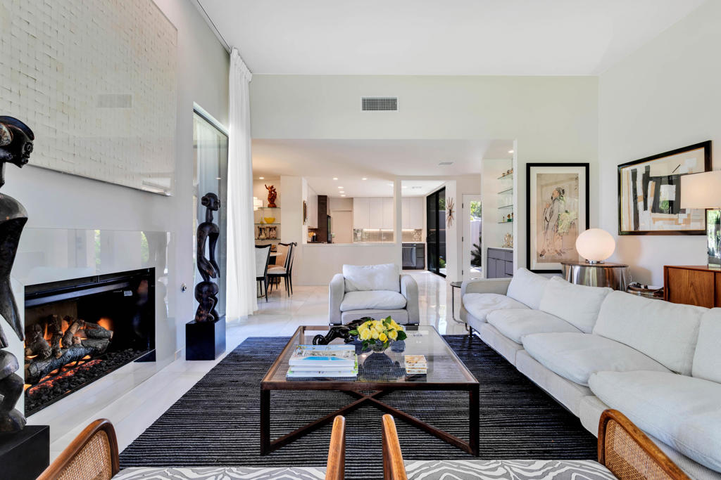 1813 S La Paloma, Palm Springs, CA 92264