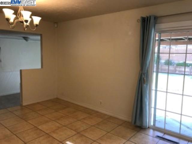212 Elvira St, Livermore CA: https://media.crmls.org/mediaz/9ded969a-1b2c-4dc0-b356-e9d21a4dd054.jpg