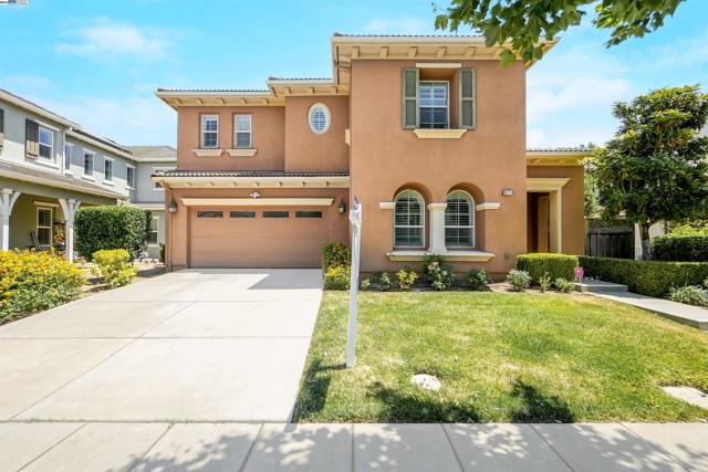 671 W Questa Trl, Mountain House CA: https://media.crmls.org/mediaz/9dee5d0b-f158-4f55-ab59-613a204bb2cf.jpg