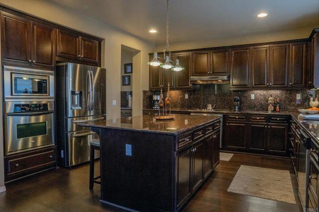 Detail Gallery Image 5 of 12 For 1799 Journey Way, Chula Vista,  CA 91915 - 4 Beds | 2/1 Baths