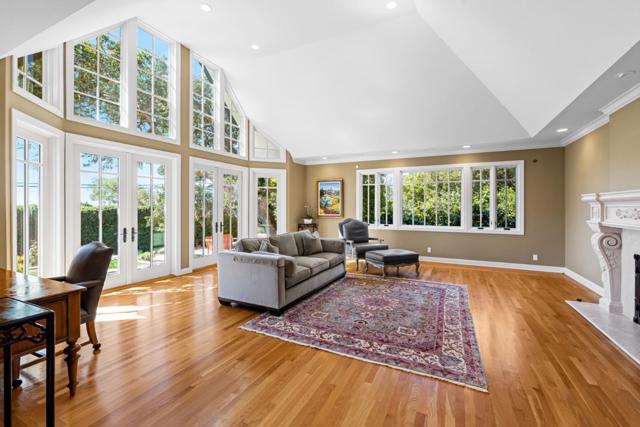 3937 Ronda Road, Pebble Beach CA: https://media.crmls.org/mediaz/9dee7cc9-06d9-4259-bb16-b35da60a6a39.jpg