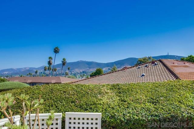 1024 La Tierra Dr, San Marcos CA: https://media.crmls.org/mediaz/9df01da3-c337-46d8-aab0-c43611618e75.jpg