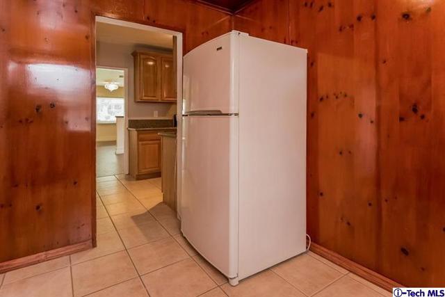 Detail Gallery Image 11 of 25 For 1890 Las Lunas St, Pasadena,  CA  - 3 Beds | 2 Baths