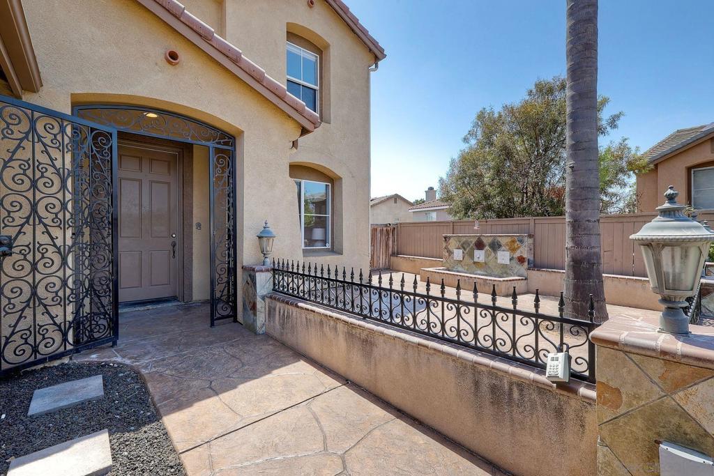 MLS #250036045SD img 2