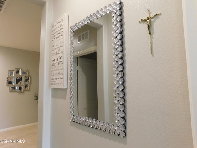 249 Morro Way, Simi Valley CA: https://media.crmls.org/mediaz/9df4a554-e557-4bc8-a57a-5de61466214c.jpg