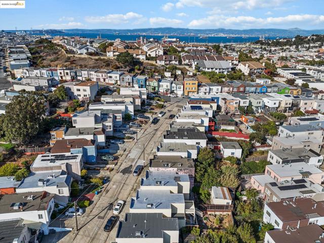 41 Apollo St, San Francisco CA: https://media.crmls.org/mediaz/9df58f08-45d5-462f-ad14-f1a3fa0a255b.jpg