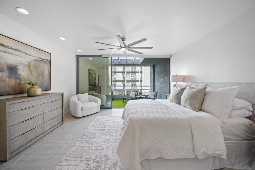 307 Upas St - photo 8