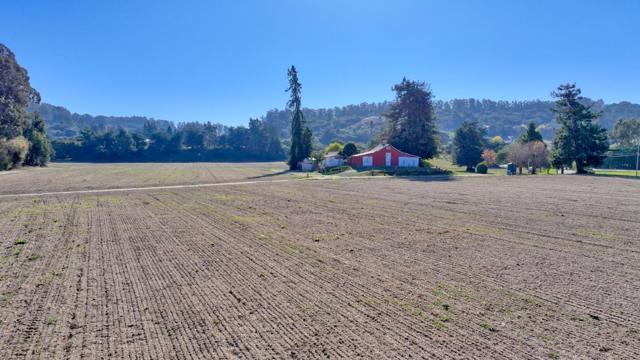 1051 San Miguel Cyn Road, Royal Oaks CA: https://media.crmls.org/mediaz/9df62588-ac97-472f-8ab7-f78863eb607e.jpg