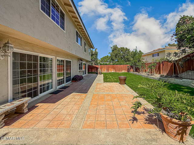 1646 Swansea Place, Westlake Village CA: https://media.crmls.org/mediaz/9df75506-b7bc-4197-871f-642266fb6a85.jpg
