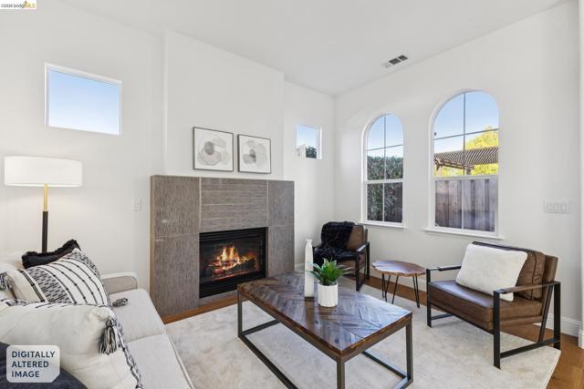 Image 6 of 49 For 548 Gabriel Ct