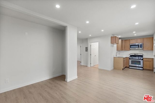 Image 12 of 28 For 4504 Menlo Avenue