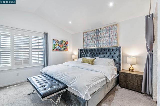 5103 Pioneer Way, Antioch CA: https://media.crmls.org/mediaz/9df89339-e9fa-46f3-9222-7629dc265268.jpg