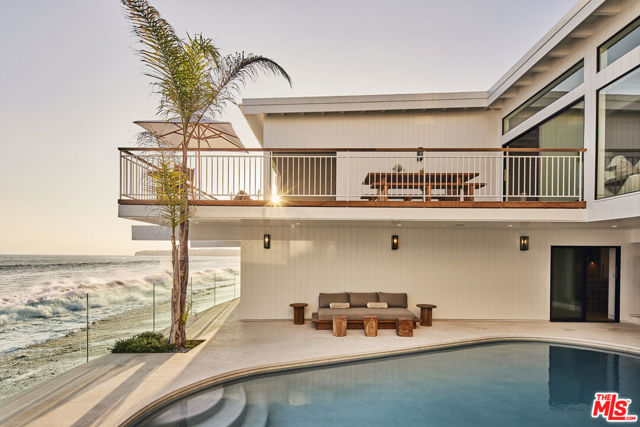 27356 Escondido Beach Road Highway, Malibu CA: https://media.crmls.org/mediaz/9df94603-abfc-491b-937c-5b8488e3493c.jpg