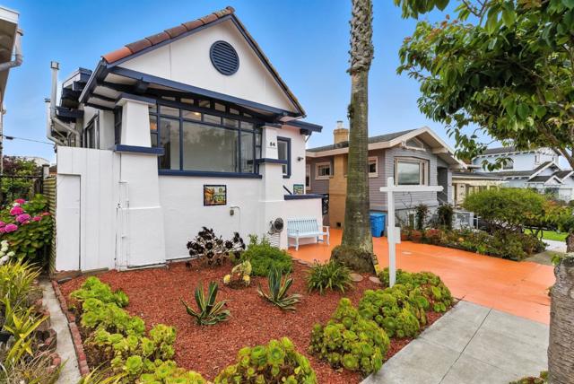 5254 Eastwood Drive, San Francisco CA: https://media.crmls.org/mediaz/9df9b880-ac0b-4b04-bb1d-73a120618c98.jpg
