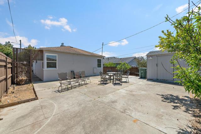 135 Claremont Avenue, South San Francisco CA: https://media.crmls.org/mediaz/9dfaed29-607c-4cc1-85a0-f3db37dd545c.jpg