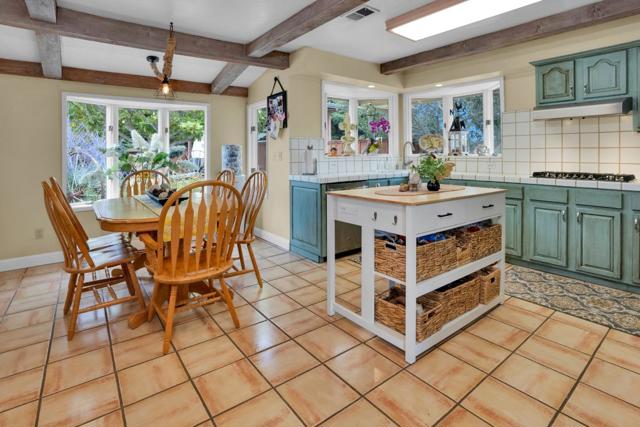 3225 Hillman Lane, Royal Oaks CA: https://media.crmls.org/mediaz/9dfb12b2-7def-4275-abce-c315a32c52ec.jpg
