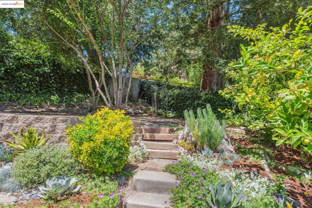 7069 Saroni Dr, Oakland CA: https://media.crmls.org/mediaz/9dfb2244-91f7-4dff-baf5-1b3c127cd5f9.jpg