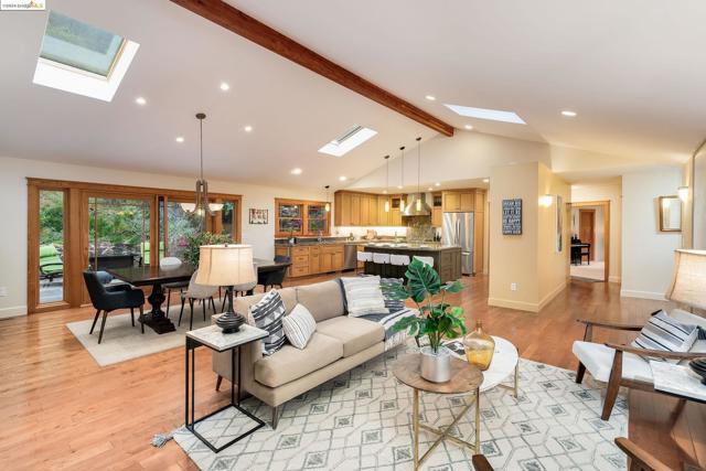 Image 10 of 60 For 6210 Elderberry Drive