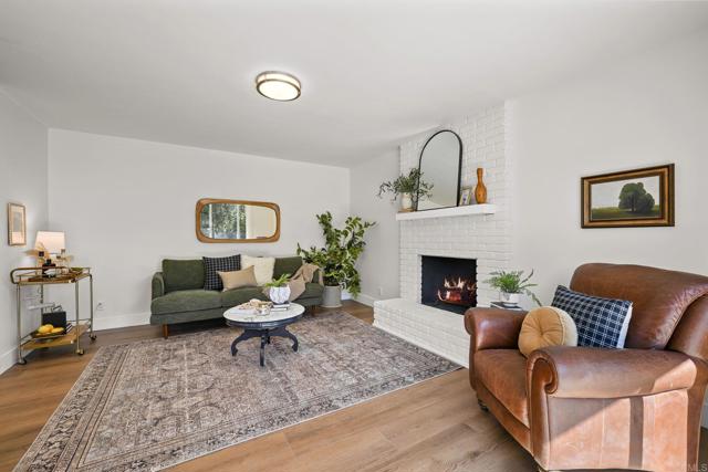 752 Quiet Place, Escondido CA: https://media.crmls.org/mediaz/9dfcfbe1-d2d7-4971-9dc7-0af2a5ad82ad.jpg