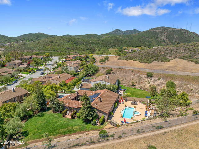 5309 Via Rincon, Newbury Park CA: https://media.crmls.org/mediaz/9dfd087c-640c-4930-b554-222ae56fb0d2.jpg