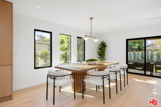 4627 Sunnyslope Avenue, Sherman Oaks CA: https://media.crmls.org/mediaz/9dfd848e-b149-4cc6-b0ac-79b17d17f318.jpg