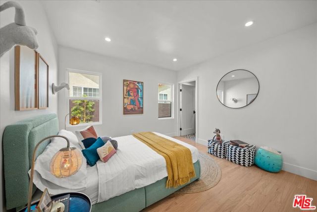 1663 S Ogden Drive, Los Angeles CA: https://media.crmls.org/mediaz/9dfddfa5-be03-4b95-a79b-4985b9b1c805.jpg