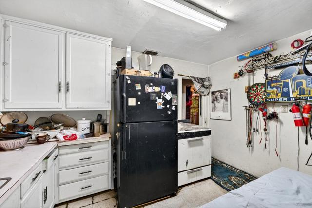 951 N 4th Street, San Jose CA: https://media.crmls.org/mediaz/9dffb0f2-fb34-464b-92f3-b4f14fd41de8.jpg