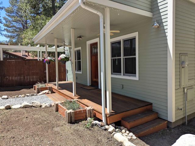 53300 Meadow Drive, Idyllwild CA: https://media.crmls.org/mediaz/9e0011fc-c135-4e04-abef-6898b38f749d.jpg
