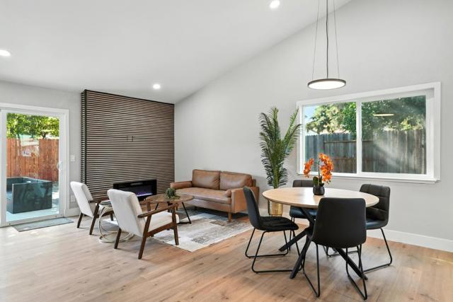 1190 Rio Norte Way, Sacramento CA: https://media.crmls.org/mediaz/9e00254e-7384-4674-b286-e60aeba53f17.jpg