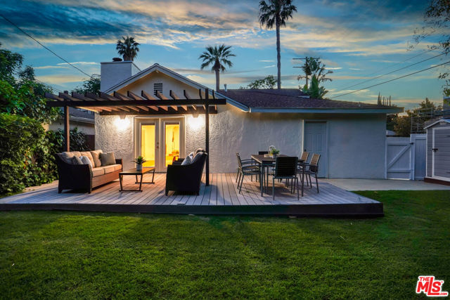 4476 Calhoun Avenue, Sherman Oaks CA: https://media.crmls.org/mediaz/9e007b0b-c721-4fed-a9d2-9e59ac344d8b.jpg