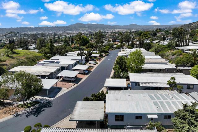1120 Pepper Dr, El Cajon CA: https://media.crmls.org/mediaz/9e008cbe-a17a-4842-a643-7e86f8217818.jpg