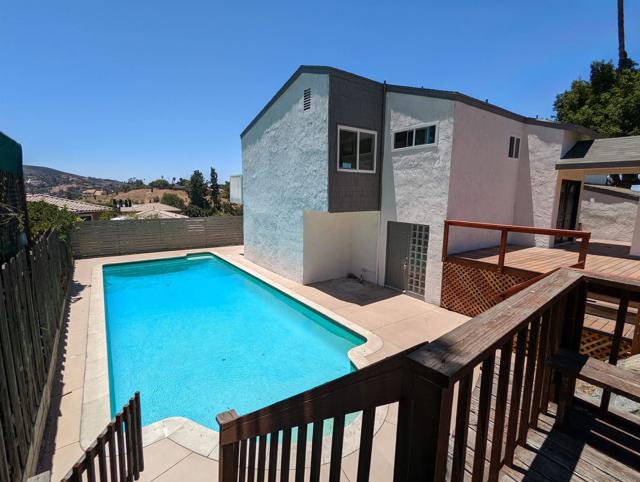 9347 Kahlua Way, Spring Valley CA: https://media.crmls.org/mediaz/9e01401b-850c-4096-b6f5-660d5c4a984c.jpg