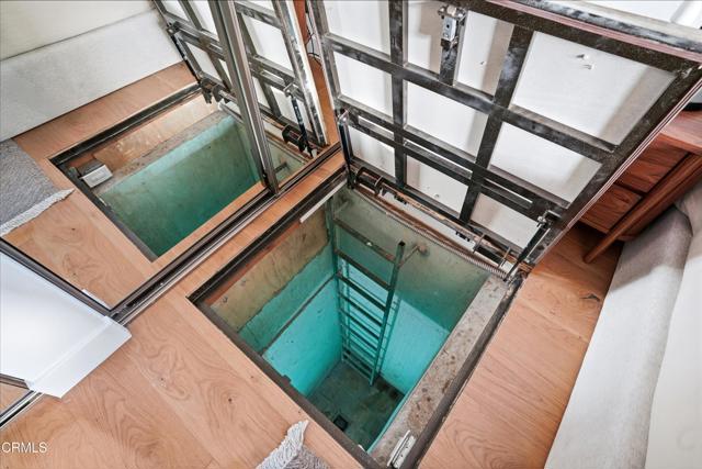 Detail Gallery Image 7 of 37 For 2801 Ceilhunt Ave, Los Angeles,  CA 90064 - 4 Beds | 2 Baths