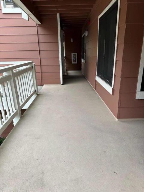 808 Red Leaf Court, San Francisco CA: https://media.crmls.org/mediaz/9e014dfe-33c0-4587-8906-b190feca06f1.jpg