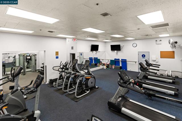 470 N Civic Dr., Walnut Creek CA: https://media.crmls.org/mediaz/9e02dca1-314d-48b4-9b8e-dcb27765bc75.jpg