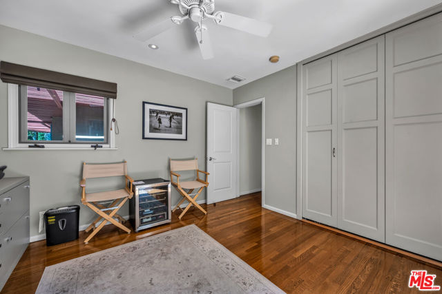 3275 Dos Palos Drive, Los Angeles CA: https://media.crmls.org/mediaz/9e039007-da32-4d4e-8a73-4df9b45ad2f6.jpg