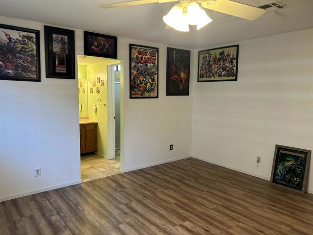 43705 Warner Trail, Palm Desert CA: https://media.crmls.org/mediaz/9e04362f-7eb7-43c8-939b-221bb20e2b34.jpg