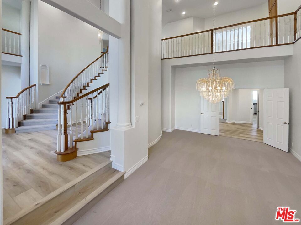 MLS #25505603 image #16