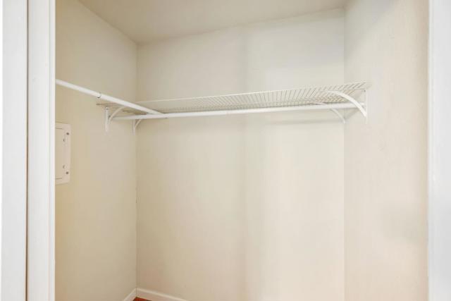 377 Mandarin Drive, Daly City CA: https://media.crmls.org/mediaz/9e04cd6b-ab7c-4c3c-85cb-118a81ce95f9.jpg