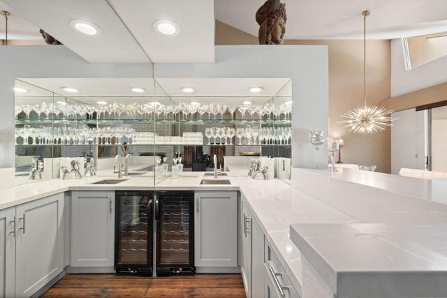 267 Kavenish W Drive, Rancho Mirage CA: https://media.crmls.org/mediaz/9e0541df-2e95-4048-a41c-d364c0169bcb.jpg