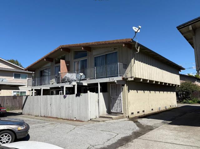 210 Gramercy Place, San Jose CA: https://media.crmls.org/mediaz/9e056259-d87c-4e1c-9eee-06e64781dec0.jpg