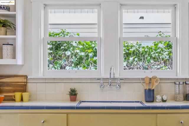 419 43rd St., Oakland CA: https://media.crmls.org/mediaz/9e0576ff-ab2c-417d-9b76-f86458dfe7c0.jpg