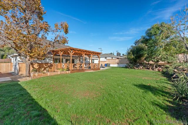 1155 Pepper Dr, El Cajon CA: https://media.crmls.org/mediaz/9e05d025-352a-43bd-b6dd-63d66d62d14a.jpg