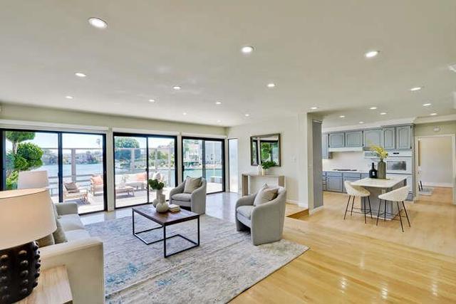 998 Flying Fish Street, Foster City CA: https://media.crmls.org/mediaz/9e05e9dc-170f-4adf-886f-ba72c37e40e9.jpg