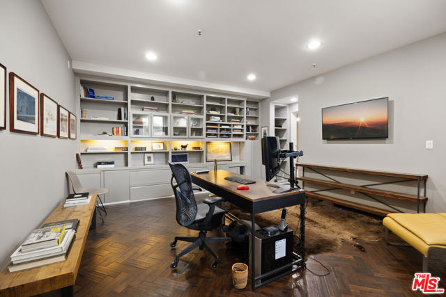 Image 34 of 57 For 2671 Astral Drive