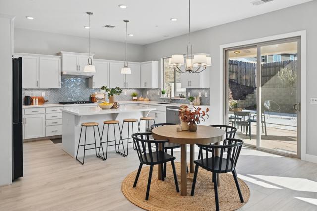 2954 Laredo Drive, Rocklin CA: https://media.crmls.org/mediaz/9e07cef3-ae4e-464c-a8bf-8470babc5741.jpg