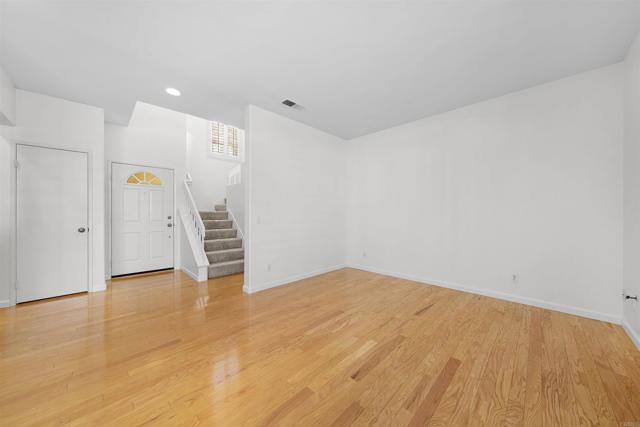 Image 24 of 35 For 10972 Creekbridge Place