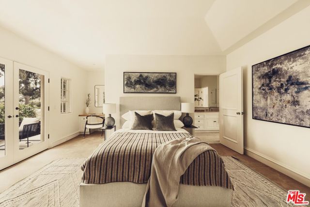 223 24th Street, Santa Monica CA: https://media.crmls.org/mediaz/9e0889ea-c0e2-449f-82cf-dfbf7ae085ca.jpg