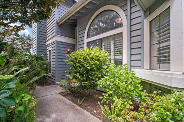 122 Purcell Drive, Alameda CA: https://media.crmls.org/mediaz/9e08cb72-6a2e-4a11-a5a9-3e6443100104.jpg