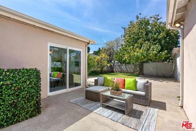 11453 National Boulevard, Los Angeles, California 90064, 3 Bedrooms Bedrooms, ,2 BathroomsBathrooms,Single Family Residence,For Sale,National,24409081